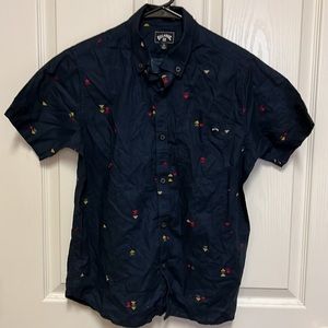 Billabong short sleeve button down shirt size Large